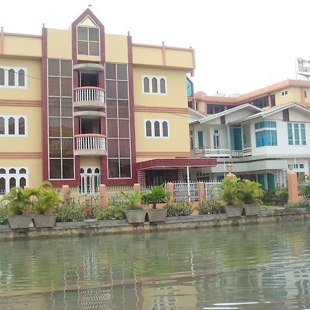 Hupin Hotel Nyaung Shwe Exterior foto
